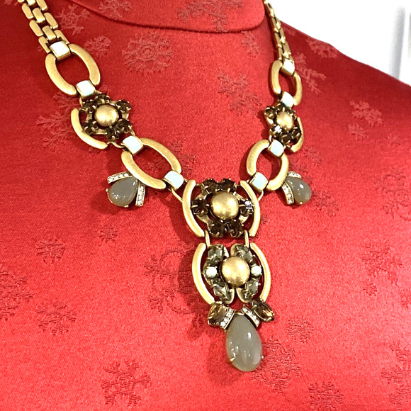 Stella & Dot Livvy Bib Necklace Runway Drama Statement Gold Chain & Sage Stones - Picture 3 of 11